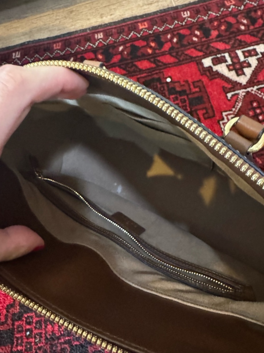 Gucci Linea A Tote Bag - Picture 9 of 9